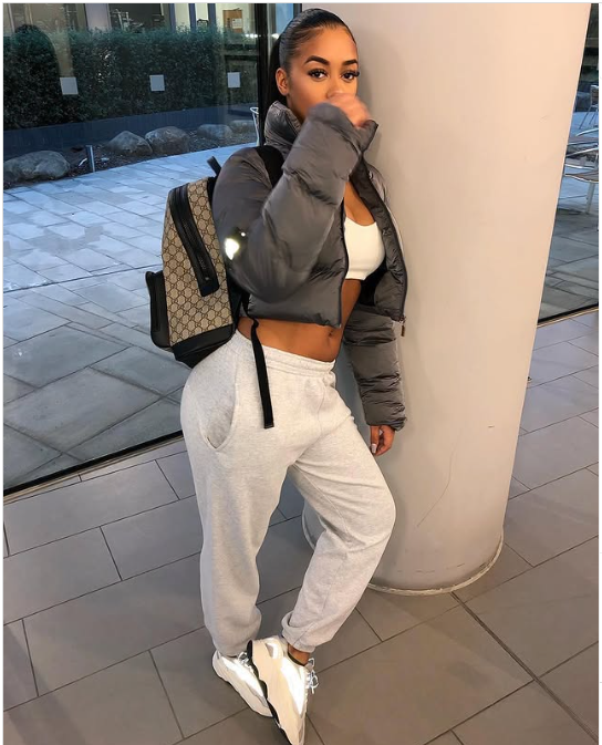 looking for airport outfits, airport outfit, airport outfit ideas, airport outfit women, comfy airport outfits